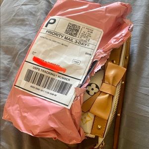 Meet your Posher, Lydia